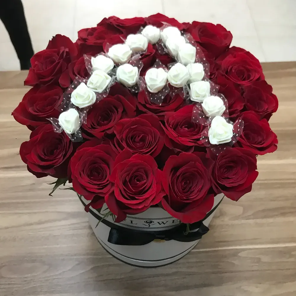 Qırmızı qızılgül 4537 ədədlik