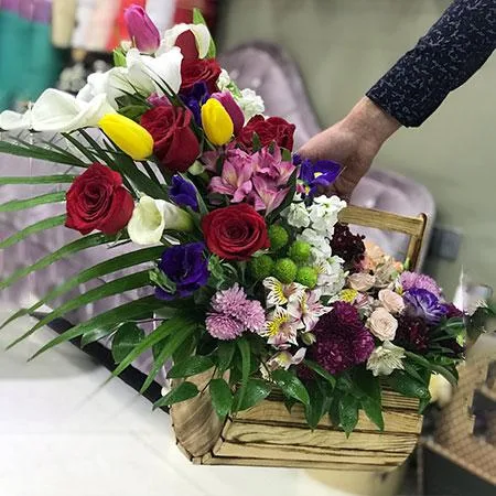 Ağ qızılgül buketi «2634»