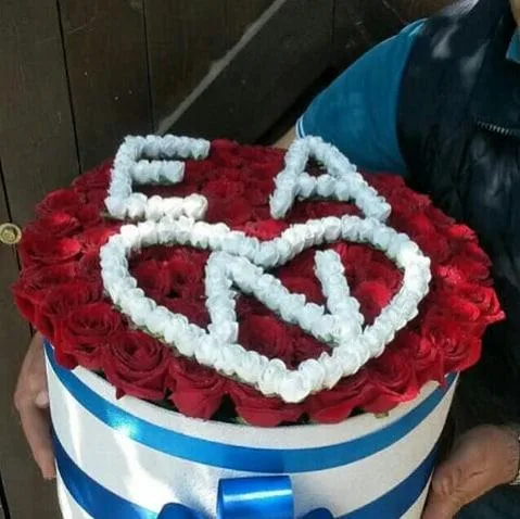 Qırmızı qızılgül 2815 ədədlik