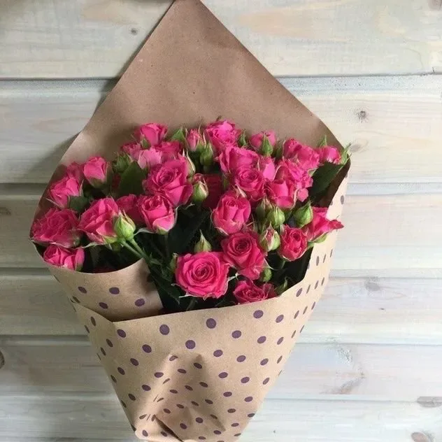 Ağ qızılgül buketi «2550»